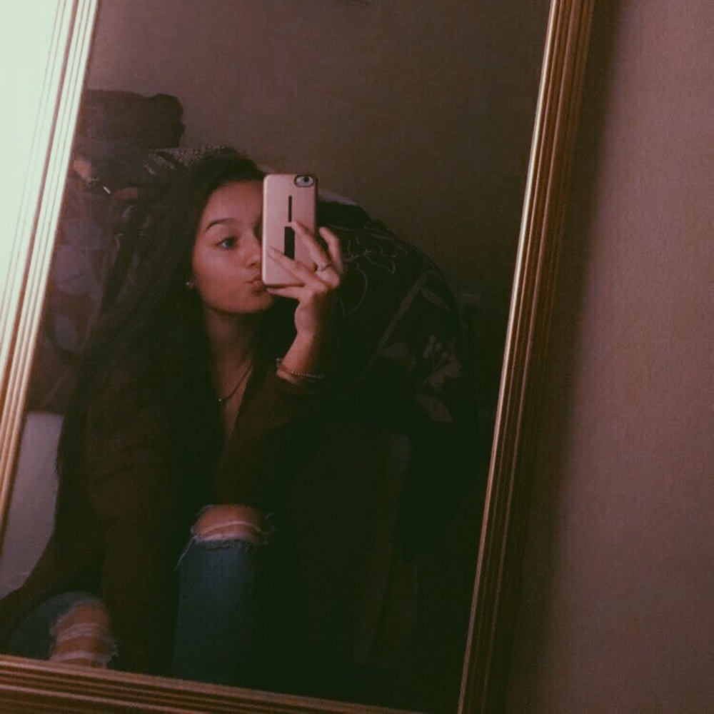 Meet your Posher, Isabella